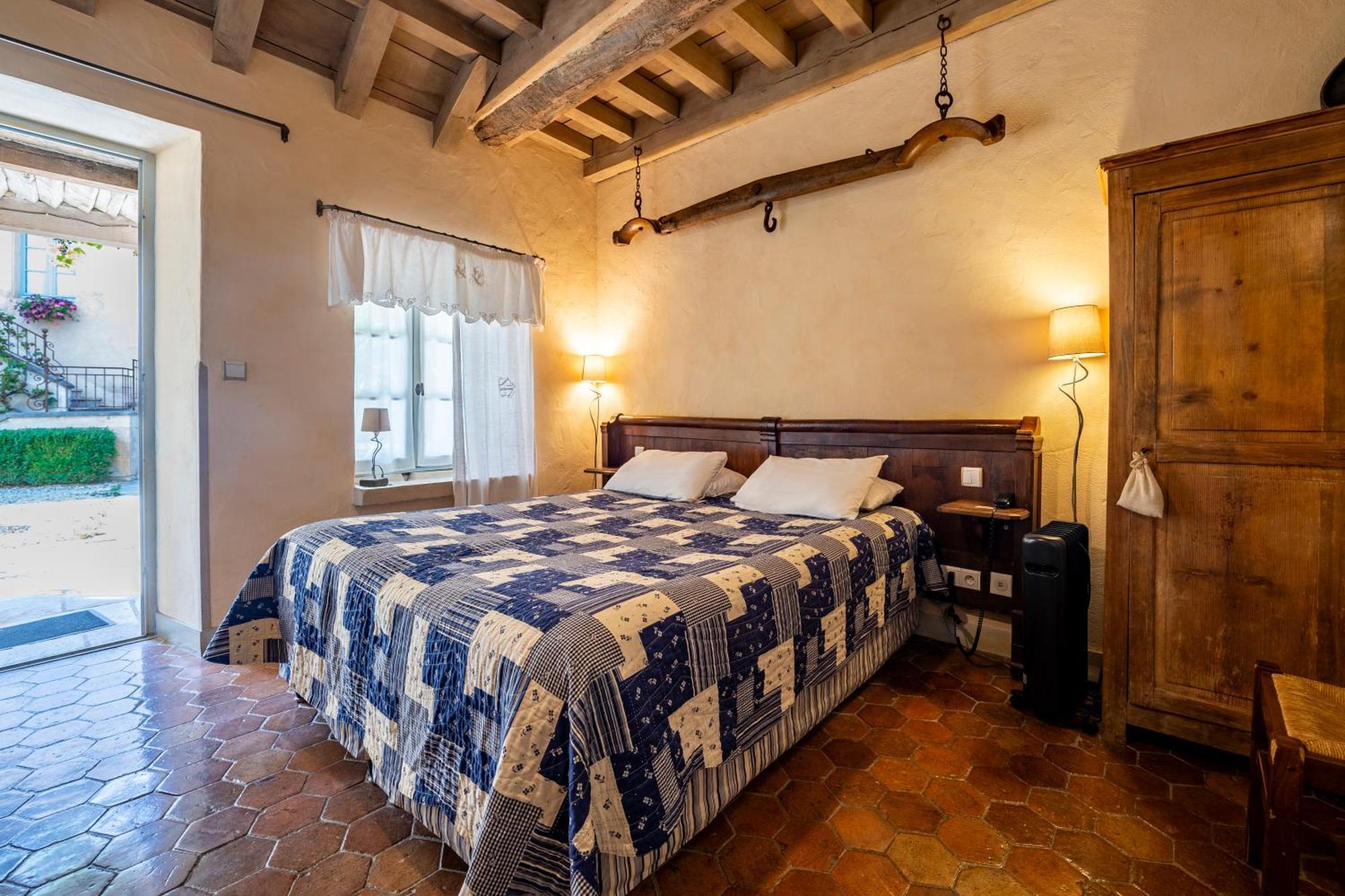 Hotel De La Beursaudiere Nitry Εξωτερικό φωτογραφία