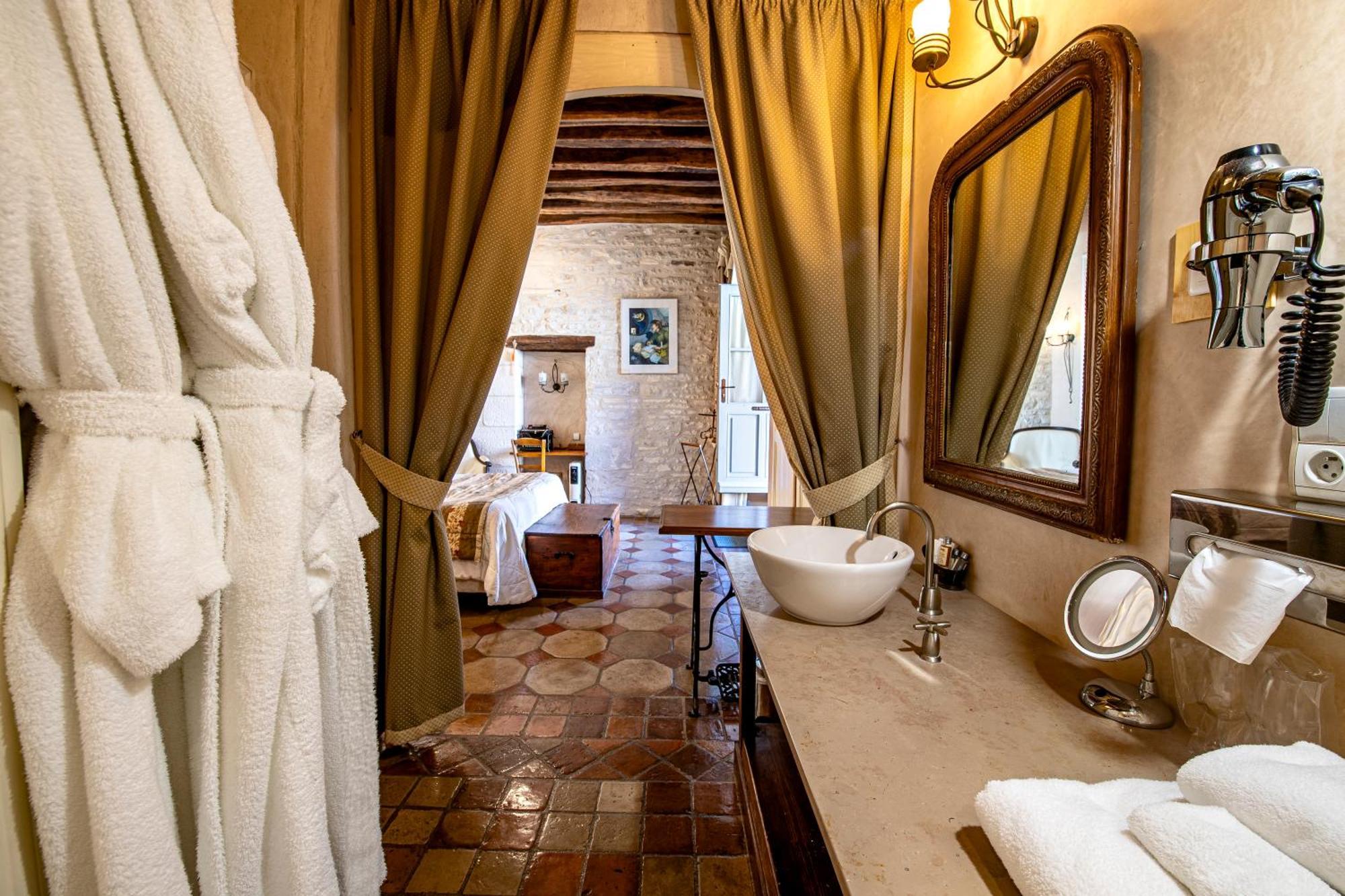 Hotel De La Beursaudiere Nitry Εξωτερικό φωτογραφία