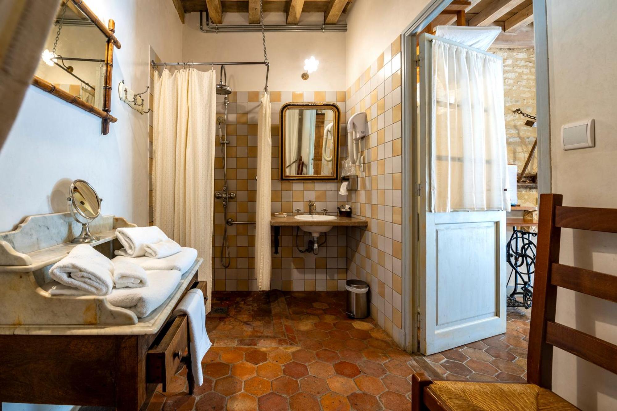 Hotel De La Beursaudiere Nitry Εξωτερικό φωτογραφία