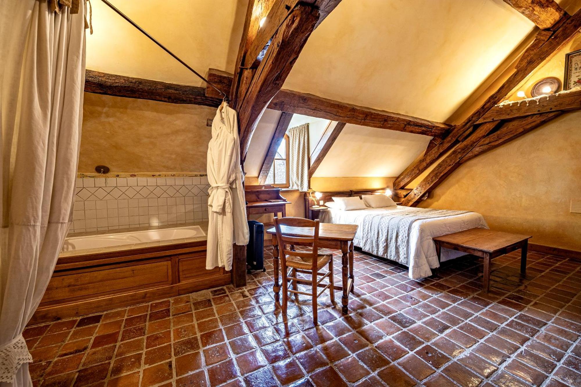 Hotel De La Beursaudiere Nitry Εξωτερικό φωτογραφία