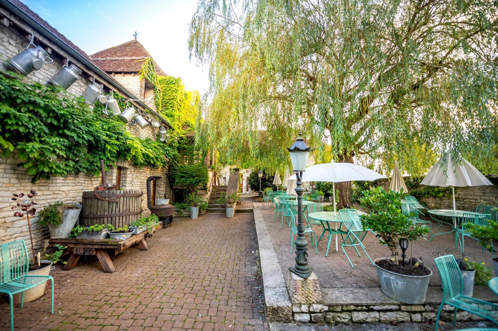 Hotel De La Beursaudiere Nitry Εξωτερικό φωτογραφία