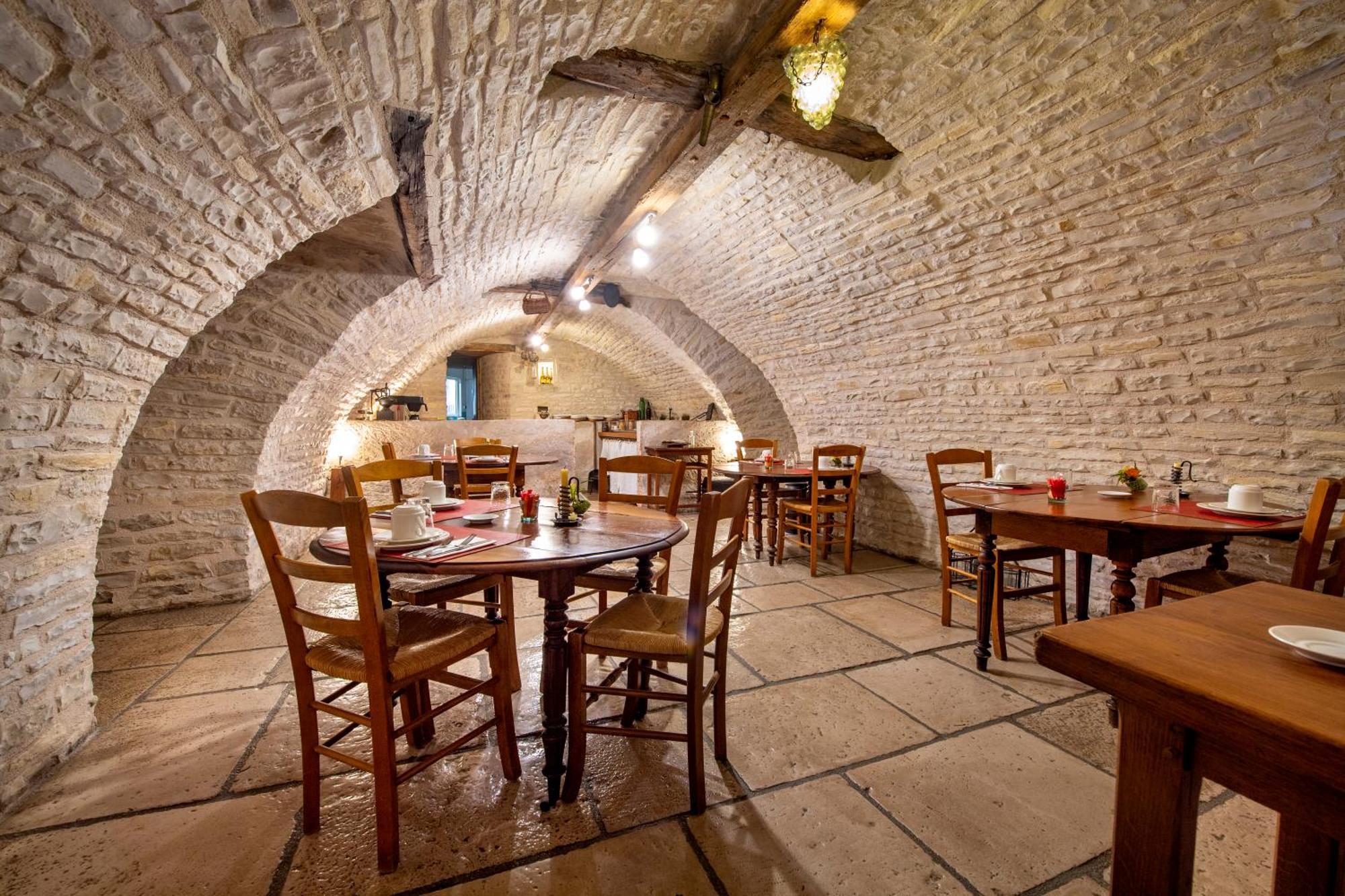 Hotel De La Beursaudiere Nitry Εξωτερικό φωτογραφία