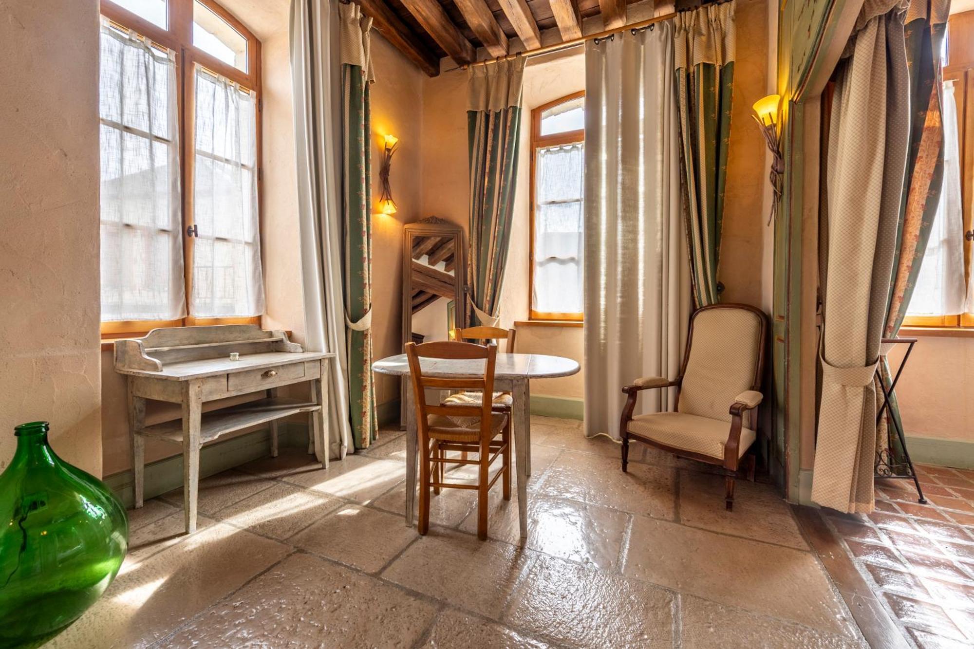 Hotel De La Beursaudiere Nitry Εξωτερικό φωτογραφία